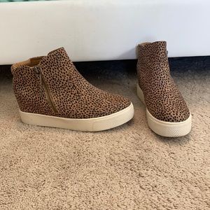 Sneaker wedges